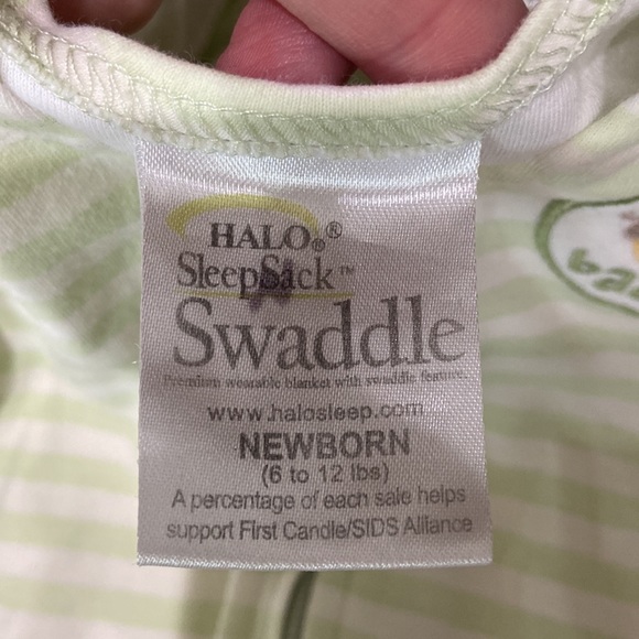 Halo sleep sack swaddle Winnie the Poor Newborn 6-12 lbs EUC 2 piece - Picture 7 of 12